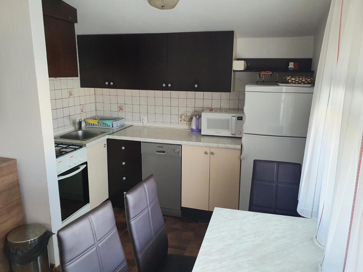 Apartmani Deak Vir Exterior foto